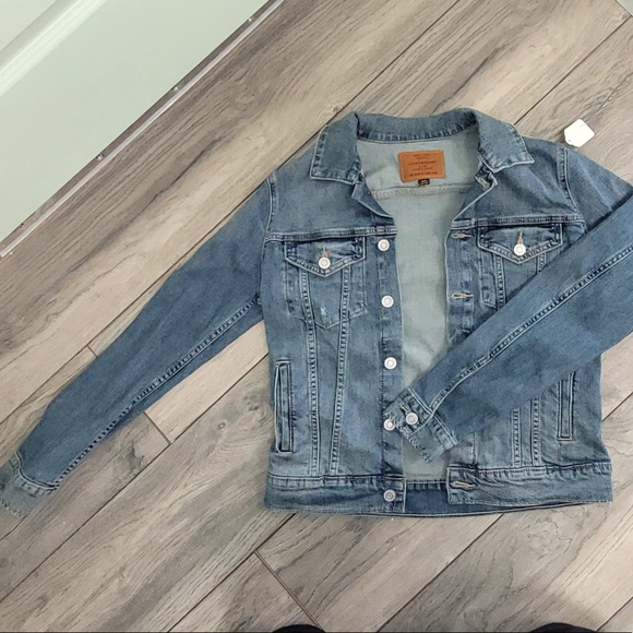 Lucky Brand faded denim jacket - Picture 3 of 7